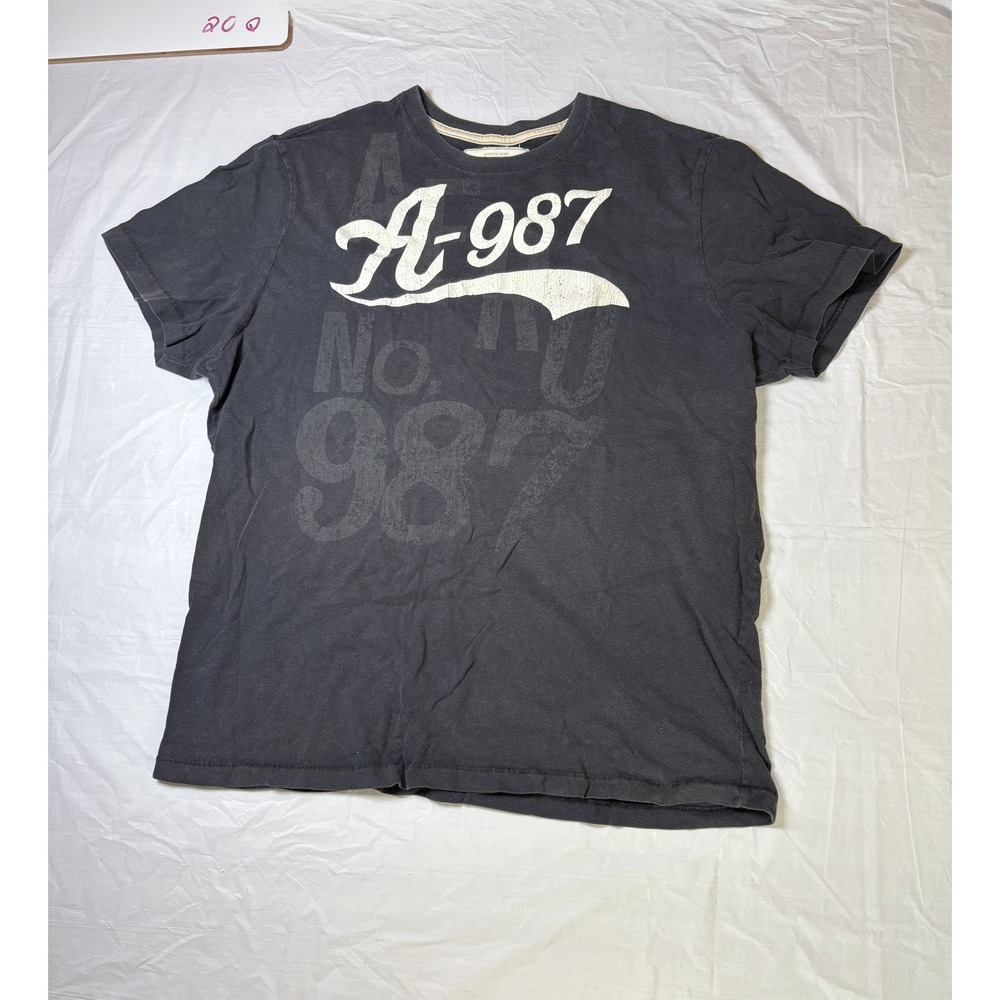 Mens Aeropostale black/white short sleeve tshirt, A-987, size 2XL